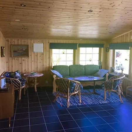 Krakberget Cottage * Kråkberget
